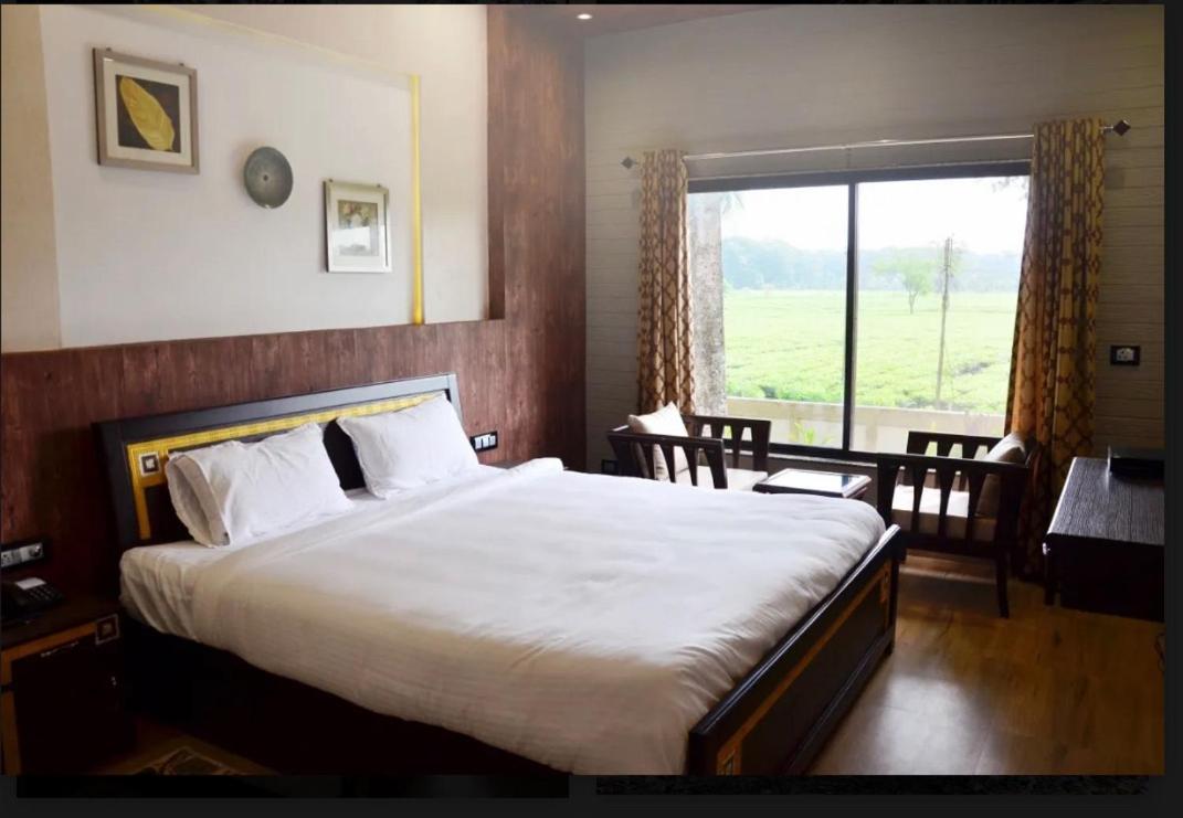 Tea Resort Saraswatipur Shaugaon Bagian luar foto