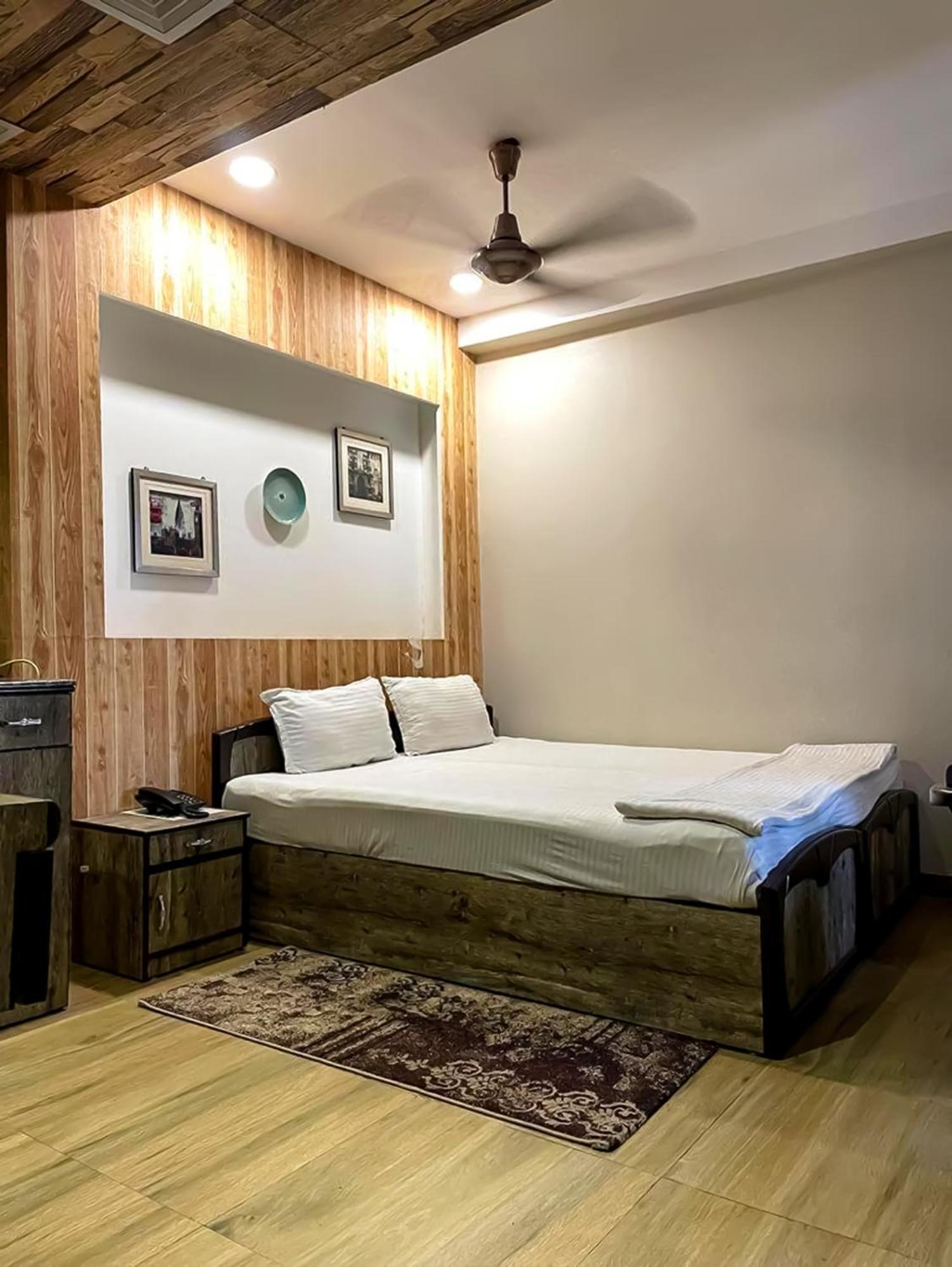 Tea Resort Saraswatipur Shaugaon Bagian luar foto
